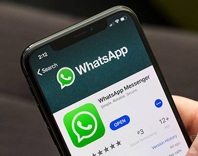 WhatsApp Introduces 'Forwarded' Messages to Tackle Fake News