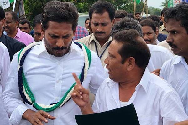 YS jagan Finishes 2500 km padayatra
