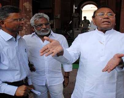 YSRCP MPs in dilema -