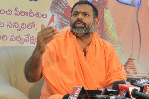 swamy - paripoornananda-banned from telangana.jpg