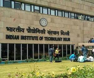 24 Students from Ts Tribal Welfare Study Center Admitted to IIT