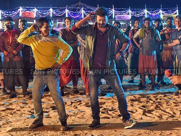 AR-Murugadoss-Intelligent-Strategy-on-Vijay's-Looks