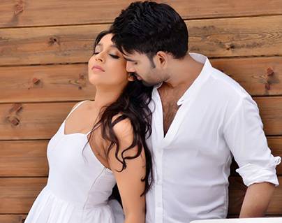 Anthaku Minchi Movie controversy