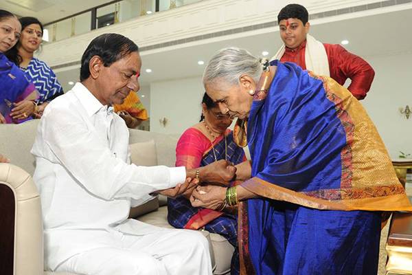 CM KCR's Sister Leelamma Passed Away