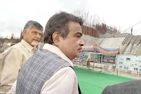 Centeral Government delaying Polavaram