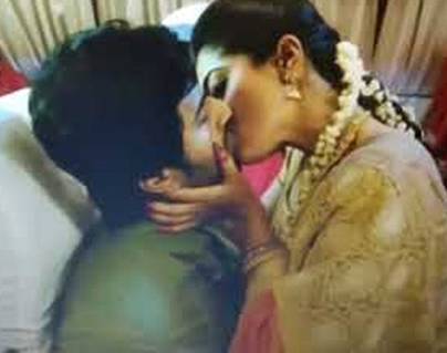 Geetha Govindam- Lip-Lock Scene Trimmed for Families