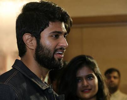 Geetha-Govindam-US-Collections--Vijay-Deverakonda-on-The-Track-ExpectedGeetha-Govindam-US-Collections--Vijay-Deverakonda-on-The-Track-Expected