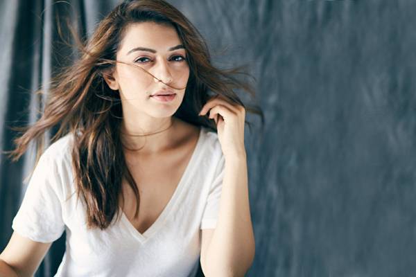 Hansika Motwani's 50 Films, Not Even A Worthy Performance!