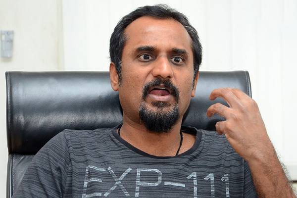 Irritated Deva Katta Takes a Class to Anchor