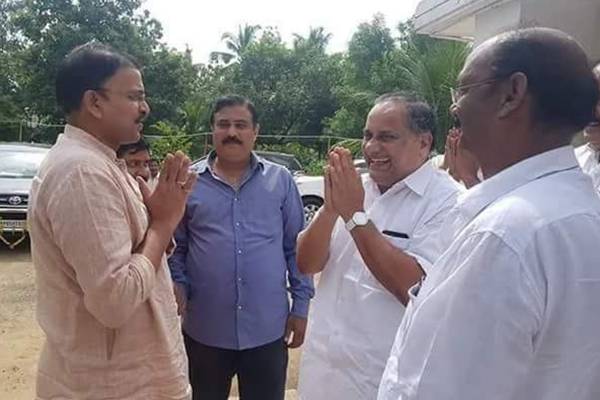 Lakshminarayana - Mudragada Padmanabham