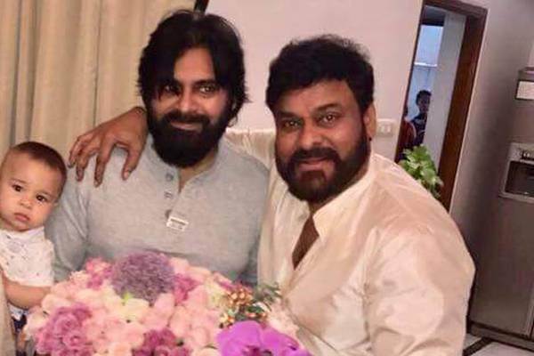 Pawan-Kalyan-Chiranjeevi-Meet