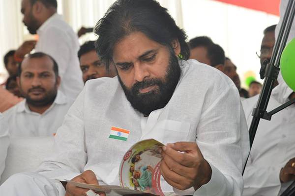 Pawan-Kalyan- Janasena-to-contest in telangana