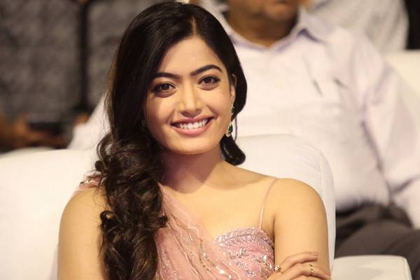 Rashmika-Mandanna---Great-Chance-for-the-New-Girl-in-Tollywood