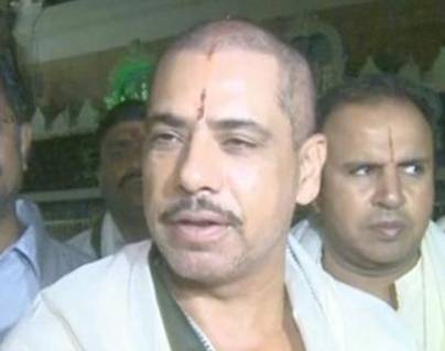 Robert Vadra in Tirumala Tirupati