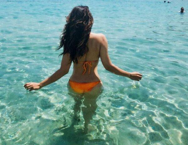 Shama-Sikander-Instagram-Latest-Bikini