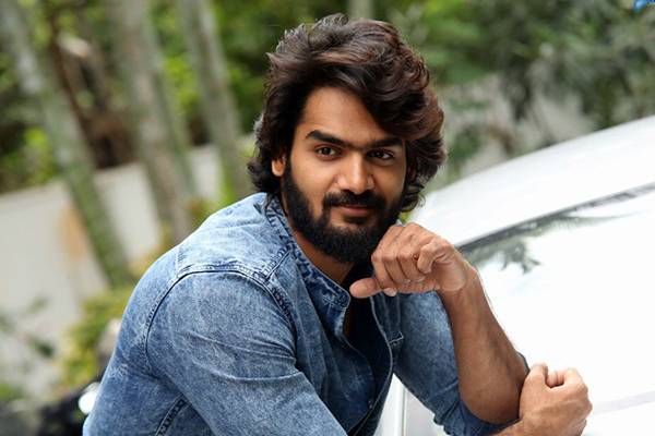 Smart And Timely Gesture From RX100 Hero Karthikeya