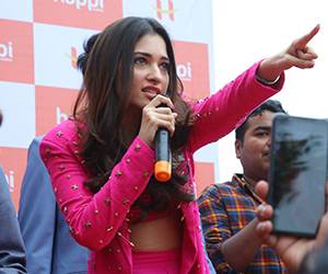Tamannaah Bhatia Launches Happi Mobiles in Bhimavaram