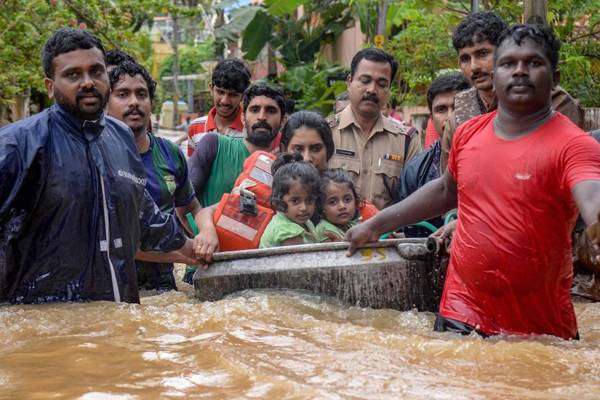 United Arab Emirates donates 700 crores for Kerala-floods-