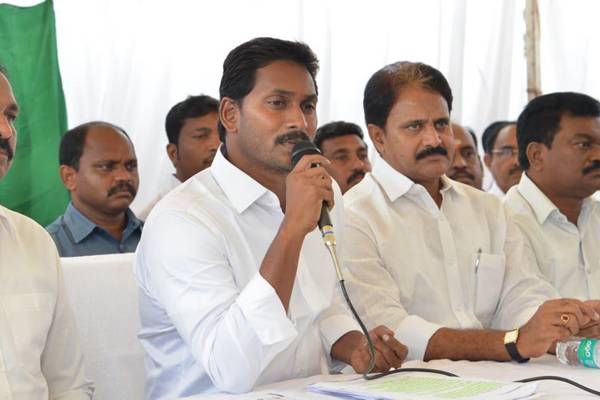 YS-Jagan-Defied-His-Own-Logic