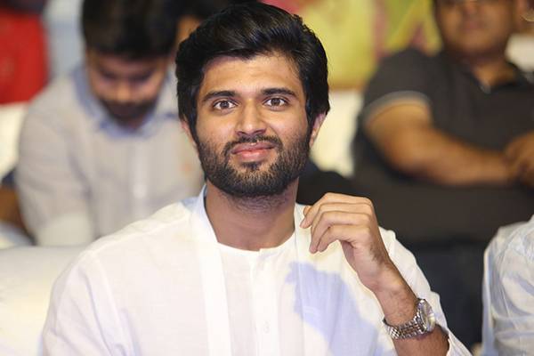 vijay deverakonda fans called him as super power star