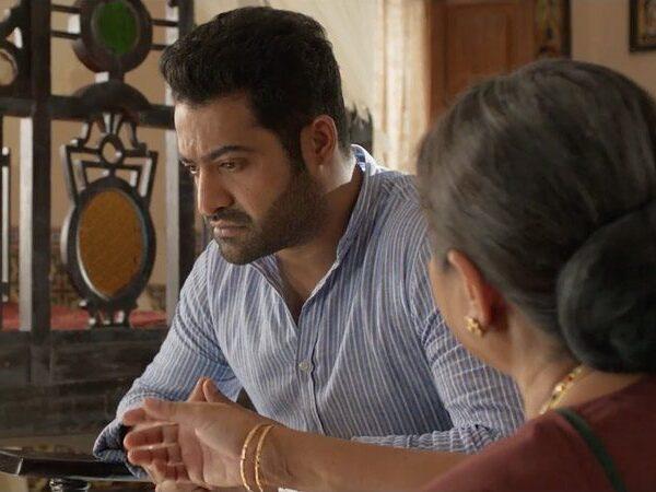 An-Emotional-And-Situational-Peniviti-Song-in-Aravindha-Sametha