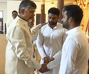 Chandrababu Naidu Meets Jr NTR and Nandamuri Kalyan Ram