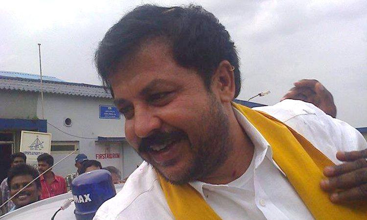 Chintamaneni Prabhakar fires on Pawan Kalyan speech 