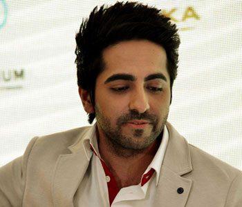Embarrassing-Moment-for-Ayushman-Khurana-When-With-His--Mother!