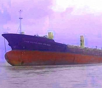 'Ghost ship' in Myanmar: