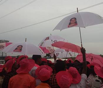 Heavy Rains Threaten TRS' Kongara Kolan Meeting