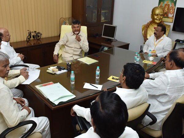 Naidu-Fans-Divided-over-TDP-(TS)-and-Cong-Al-liance