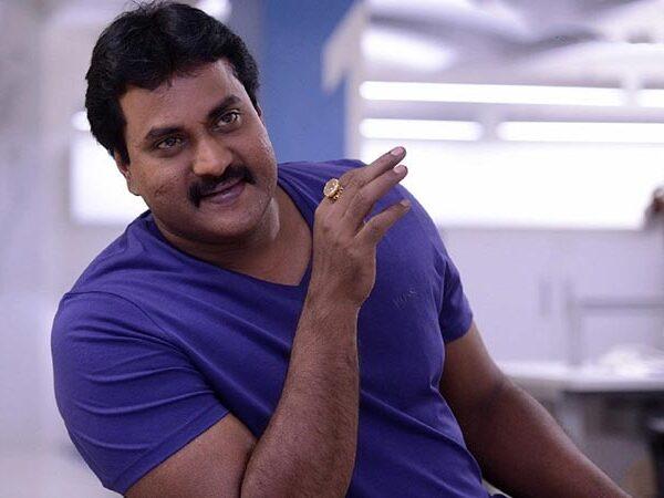 Sunil's Self Punch But Blaming Others