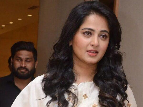 Anushka Will Be Back with Flat Tummy