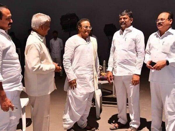 Balayya-to-Campaign-for-TDP-in-Telangana