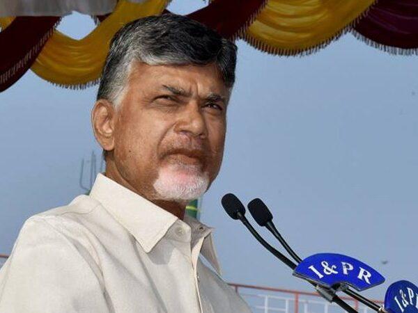 Chandrababu Naidu Lambasts Narendra Modi In A Press Conference At Delhi