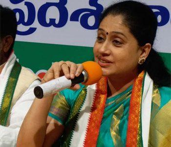Congress-to-Field-Vijaya-Shanthi-for--Lok-Sabha