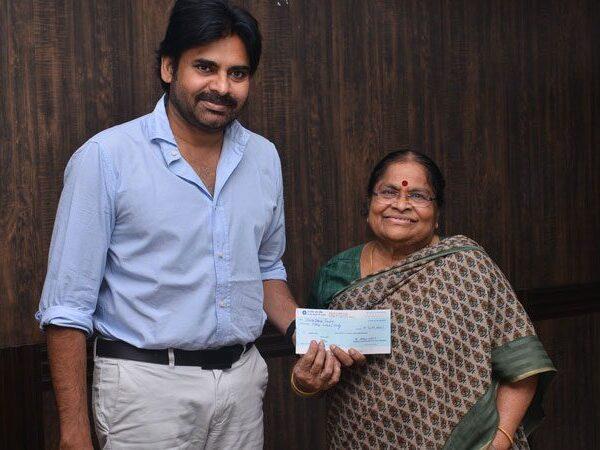 Jana-Sena-Party-Gets-Donation-from-Amma!!