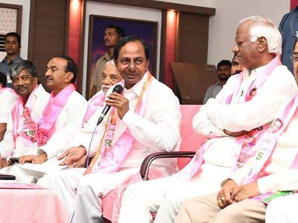 KCR-Dolls-Out-More-Freebies-and-Schemes-in-TRS-Manifesto
