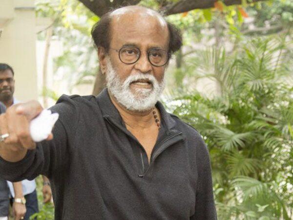 Superstar-Rajinikanth-Cut-off-False-Fans