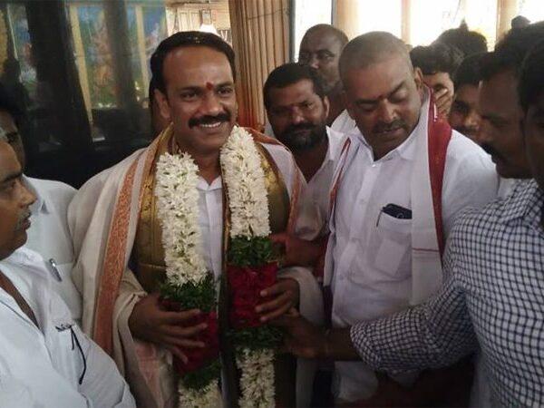 Vangaveeti Radha Compromised in YSR Congress?