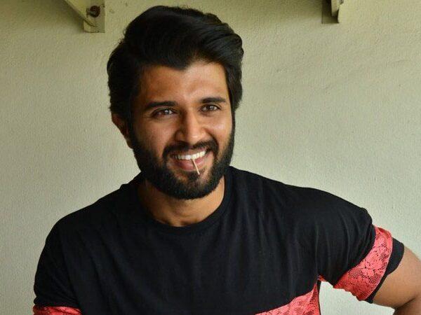 Vijay-Deverakonda-Goes-There-&-Drinks