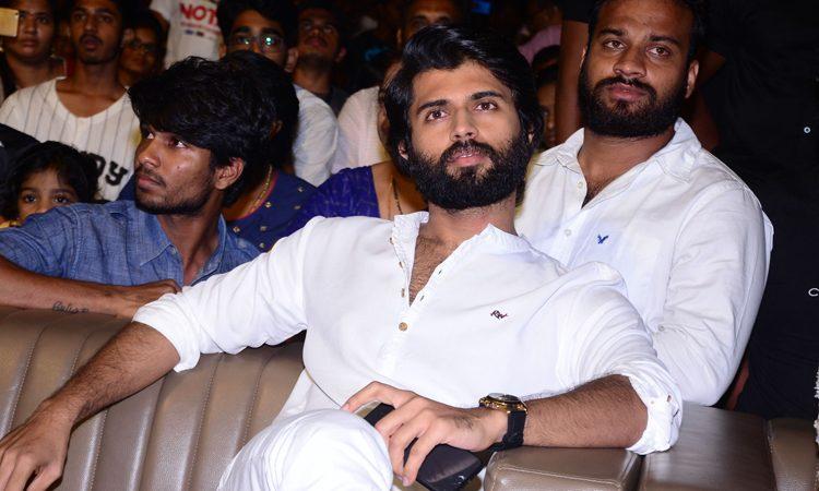 Vijay Deverakonda Latest Trend -
