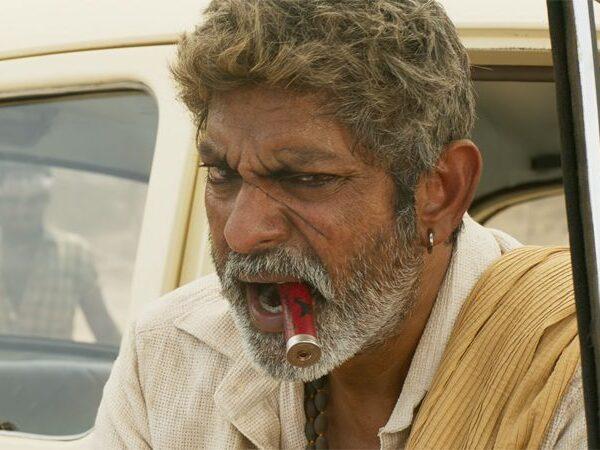 Why Jagapathi Babu Is an Asset in Aravindha Sametha Movie -