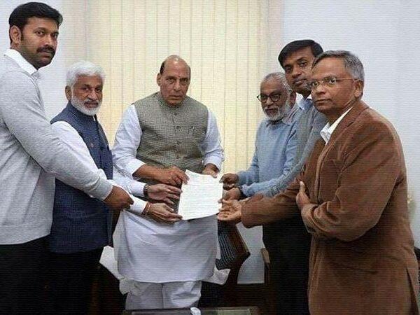 YCP Leaders in Delhi;! What's Cooking?