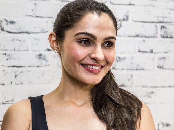 its-not-man-fault-women-must-not-sleep