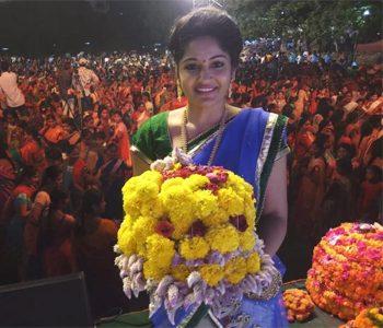 netizens comments on madhavi latha height