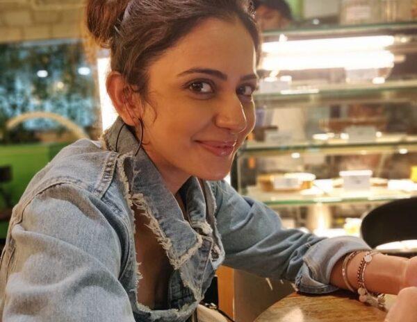 netizens trolls on Rakul Preet singh