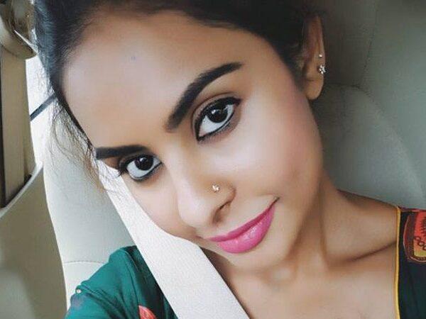 sri-reddy-offer-raising-eyebrows