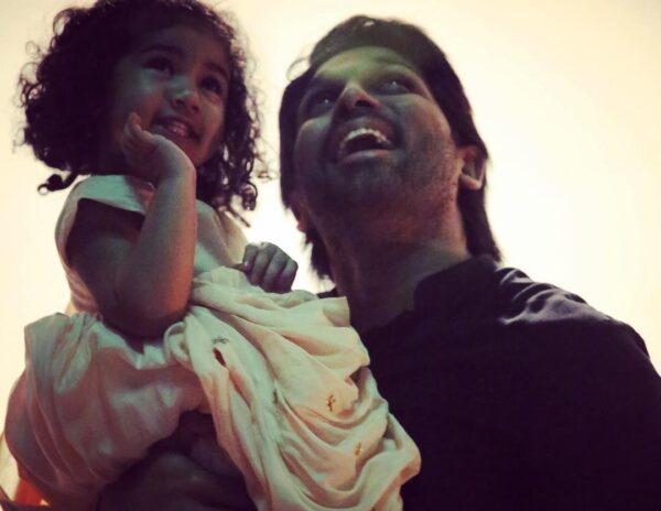 Allu Arjun's Little One Allu Arha Enjoying with Father