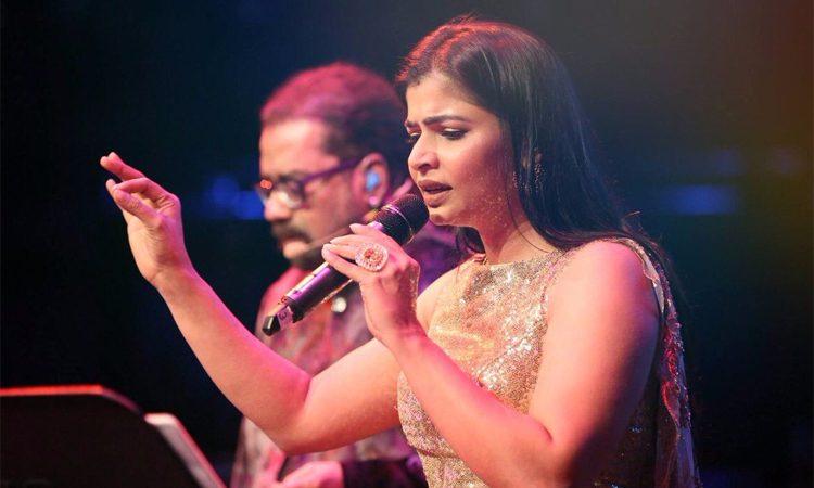 Chinmayi Sripaada banned from tamil dubbing association